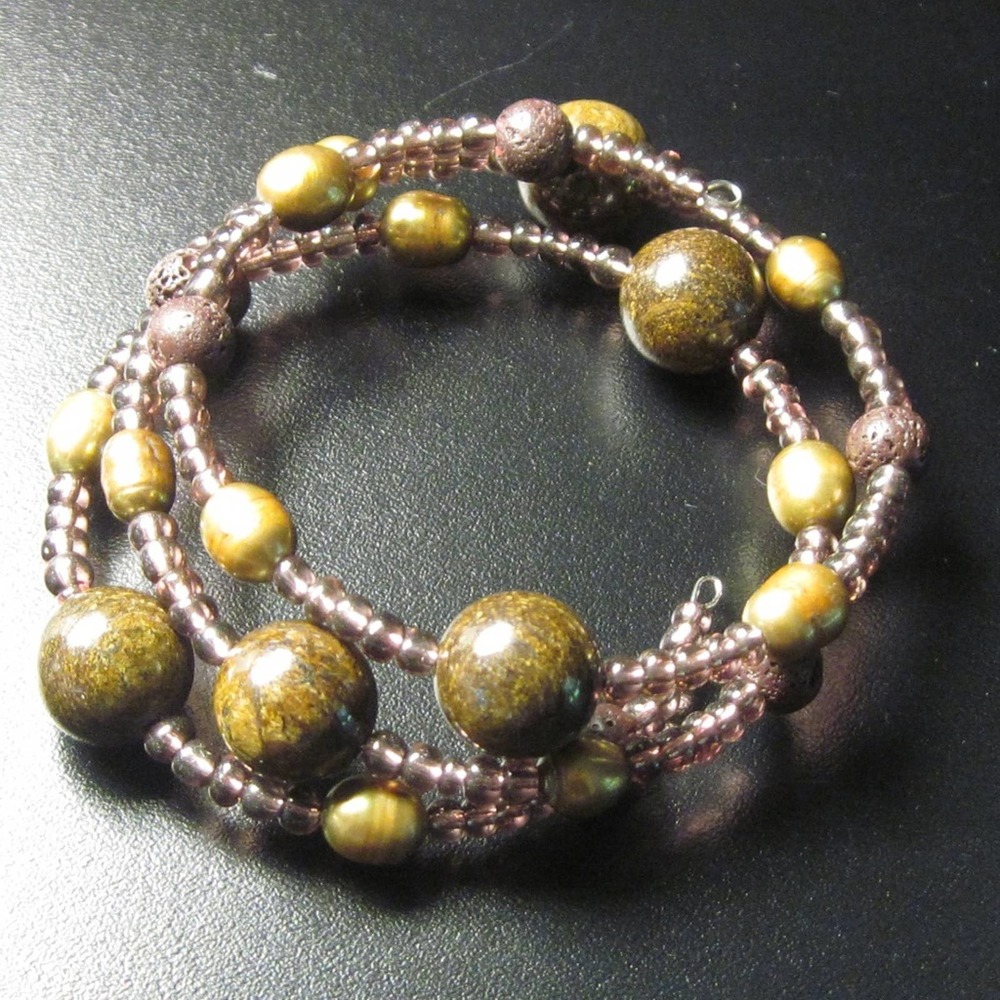 Brown stone, freshwater pearl bracelet…